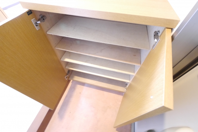 シューズボックス