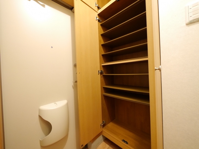 シューズボックス