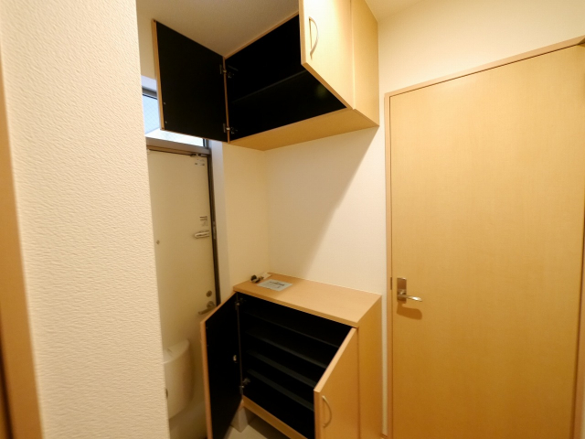 シューズボックス