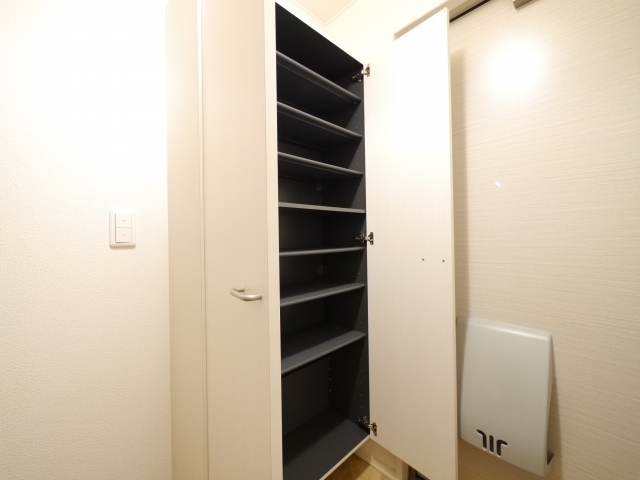 シューズボックス