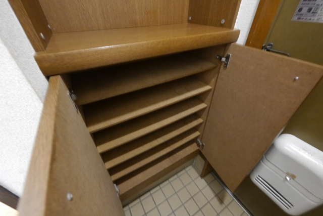 シューズボックス