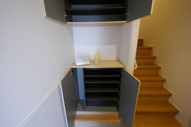 シューズボックス