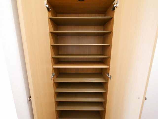 シューズボックス