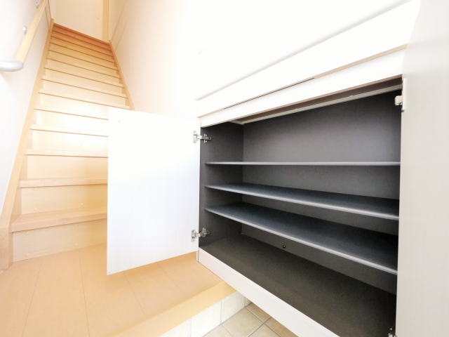 シューズボックス