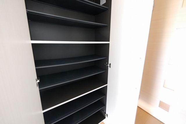 シューズボックス