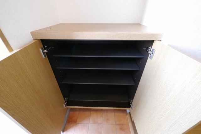 シューズボックス