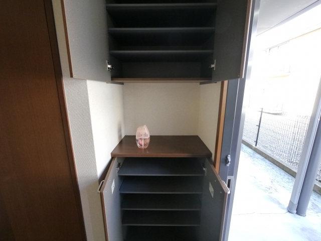 シューズボックス