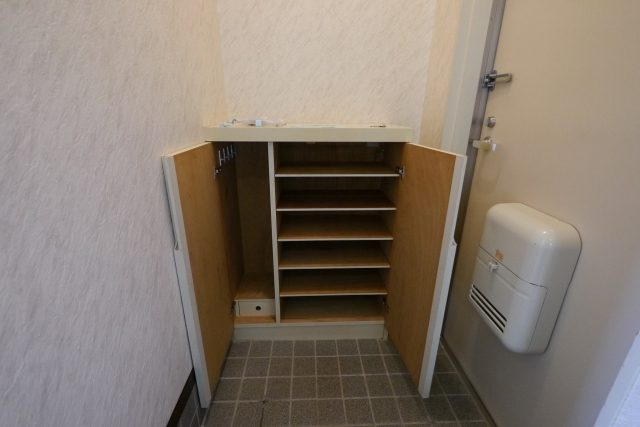 シューズボックス