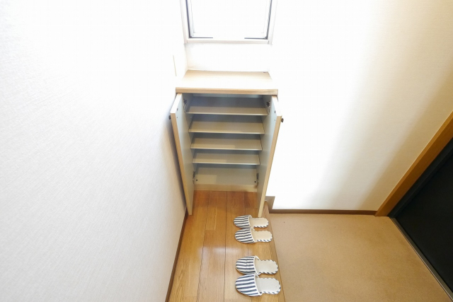 シューズボックス