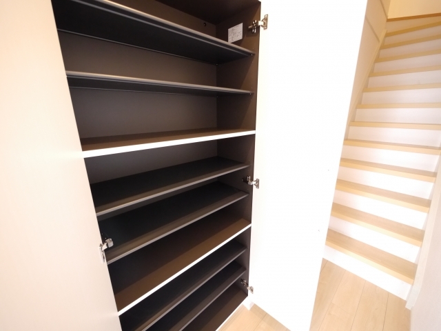 シューズボックス