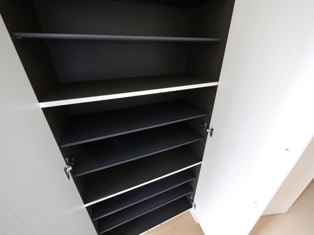 シューズボックス