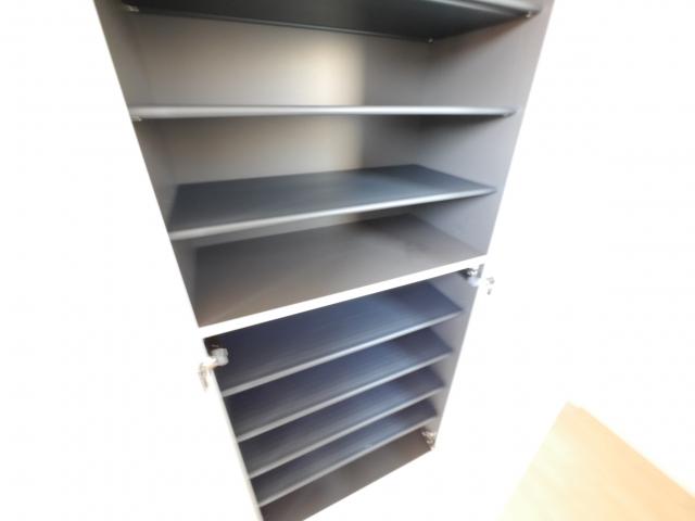 シューズボックス