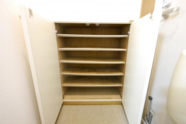 シューズボックス