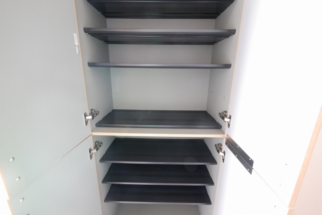 シューズボックス