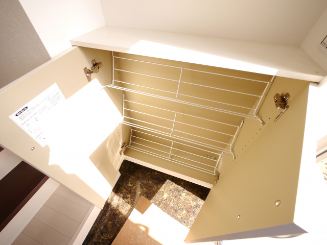 シューズボックス