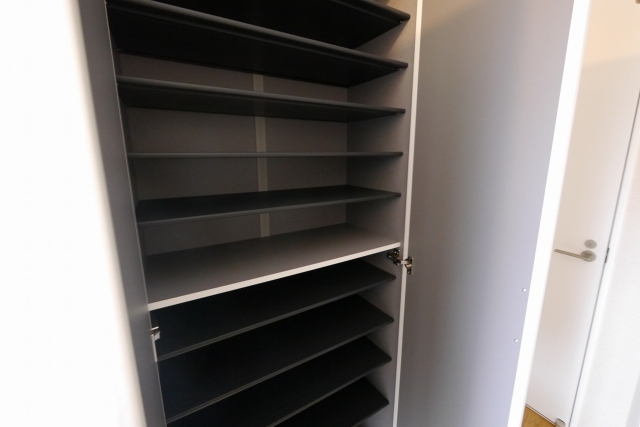 シューズボックス