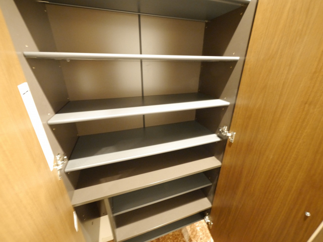 シューズボックス