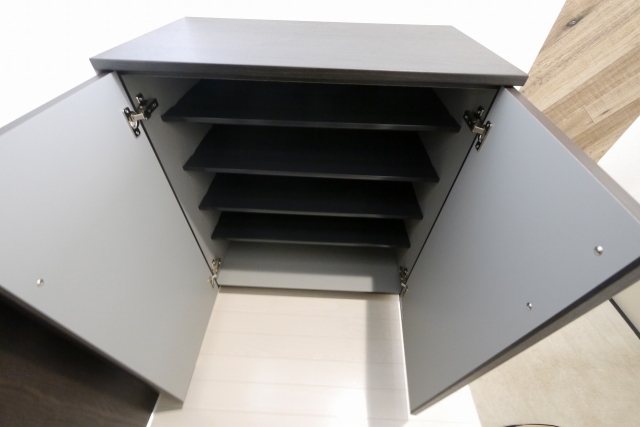 シューズボックス