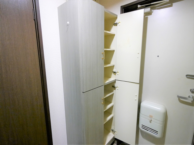 シューズボックス