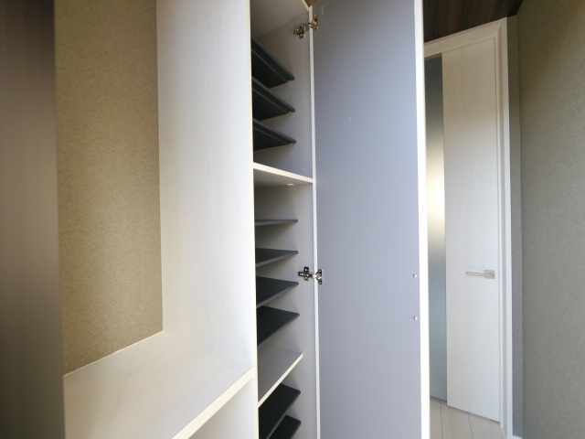 シューズボックス