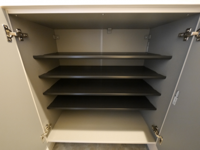 シューズボックス