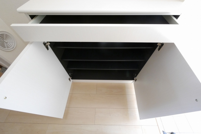 シューズボックス