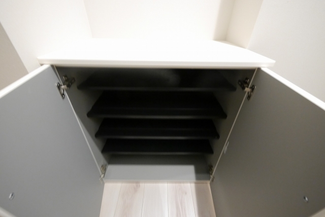 シューズボックス