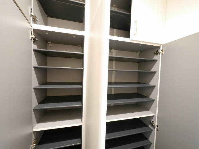 シューズボックス