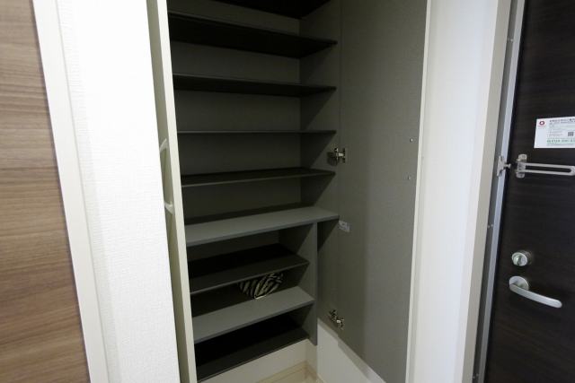 シューズボックス