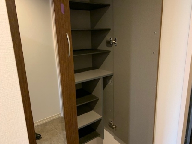 シューズボックス