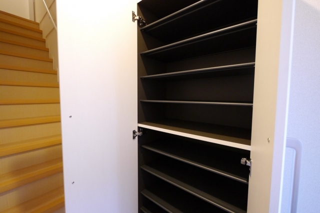 シューズボックス