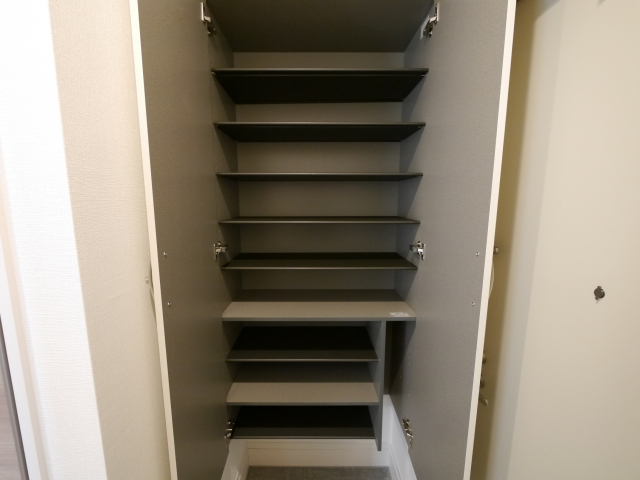 シューズボックス