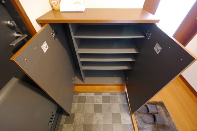 シューズボックス