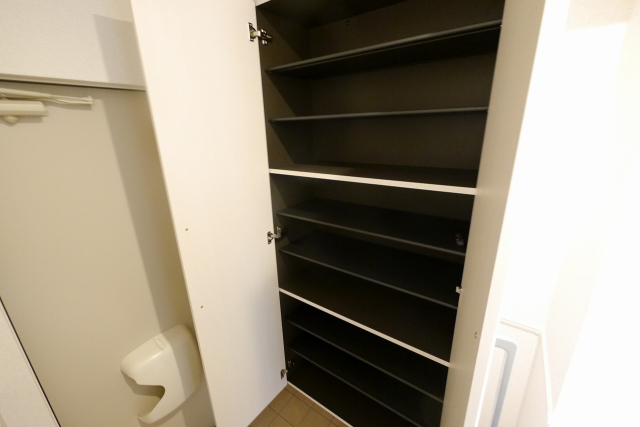 シューズボックス