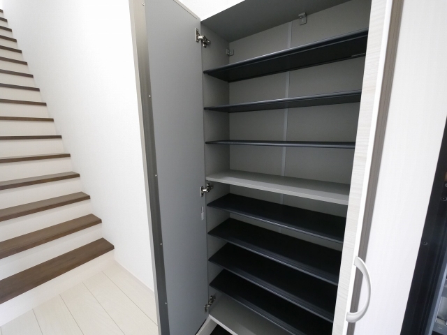 シューズボックス