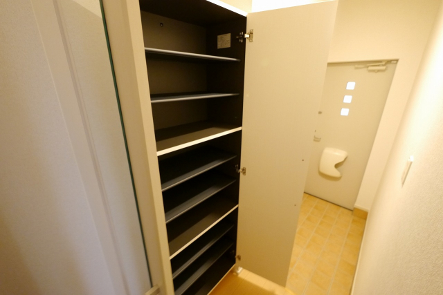 シューズボックス