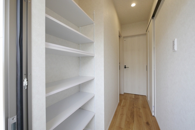 シューズボックス