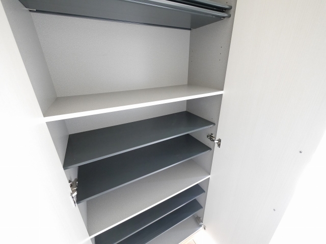 シューズボックス