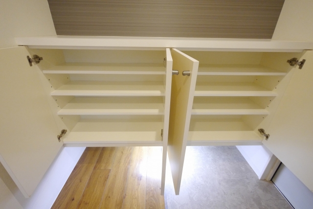 シューズボックス