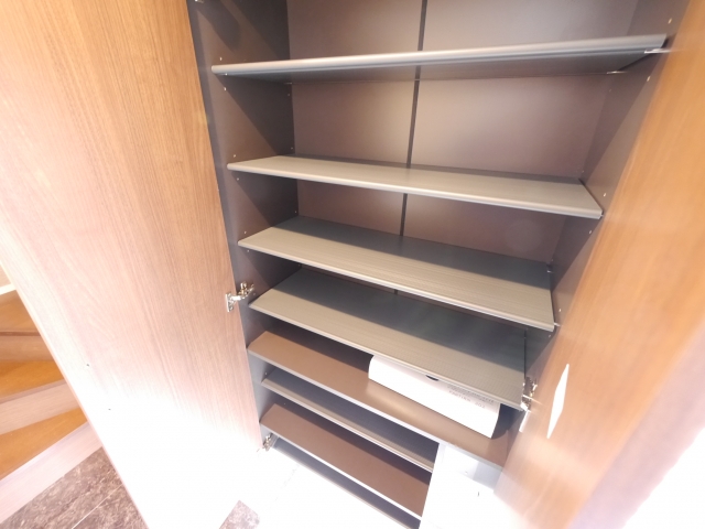 シューズボックス