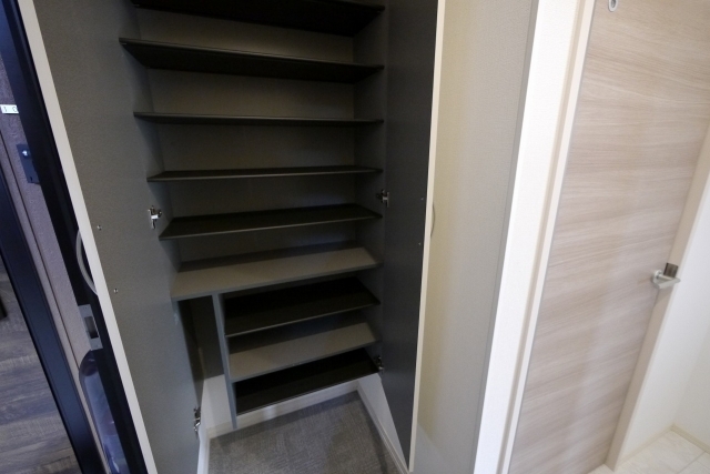 シューズボックス