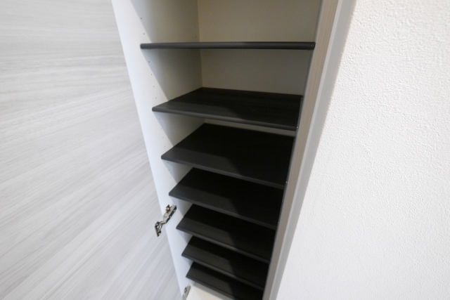 シューズボックス