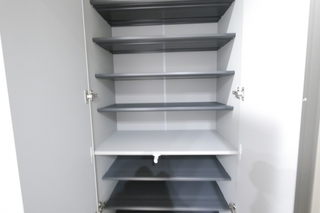 シューズボックス