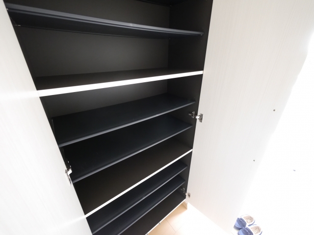 シューズボックス