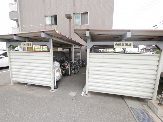 駐輪場