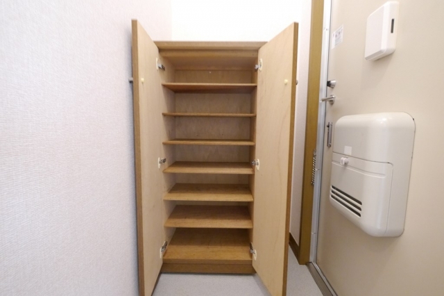 シューズボックス