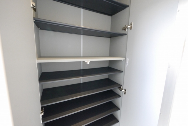 シューズボックス