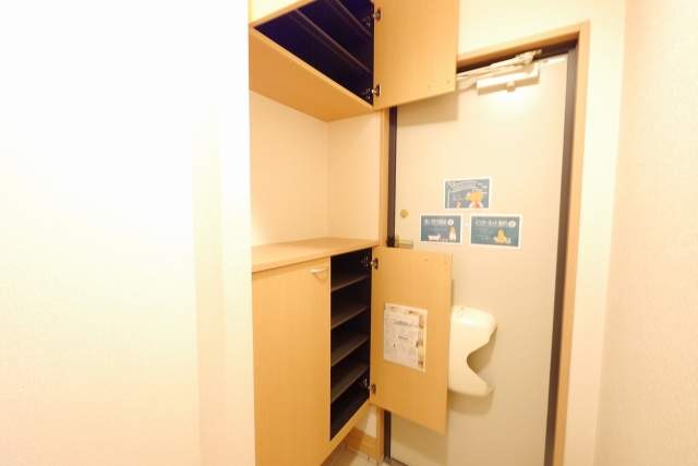 シューズボックス