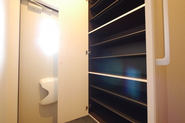 シューズボックス