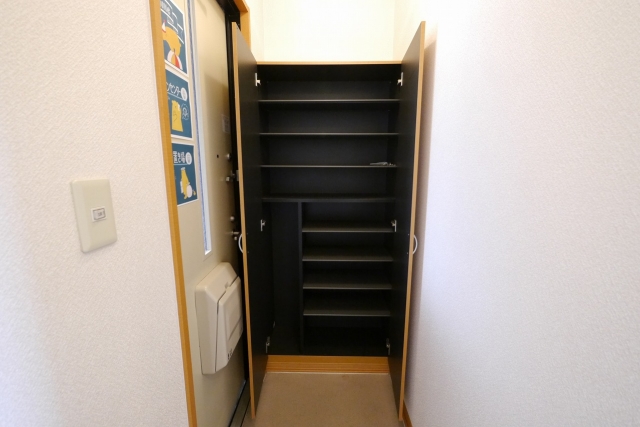 シューズボックス